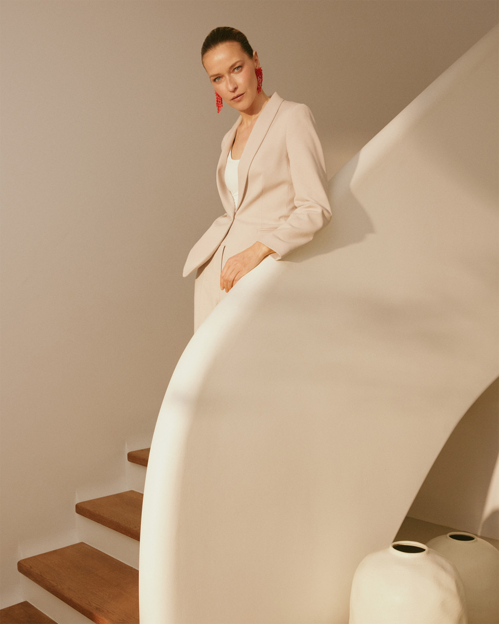 Power dressing w modzie. Co wyróżnia styl kobiet sukcesu?