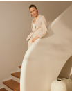 Power dressing w modzie. Co wyróżnia styl kobiet sukcesu?