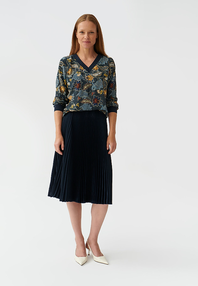 LADIES’ PATTERNED BLOUSE WITH V-SHAPE NECKLINE WIKAMI LADIES’ PATTERNED BLOUSE WITH V-SHAPE NECKLINE WIKAMI MULTICOLOR 2