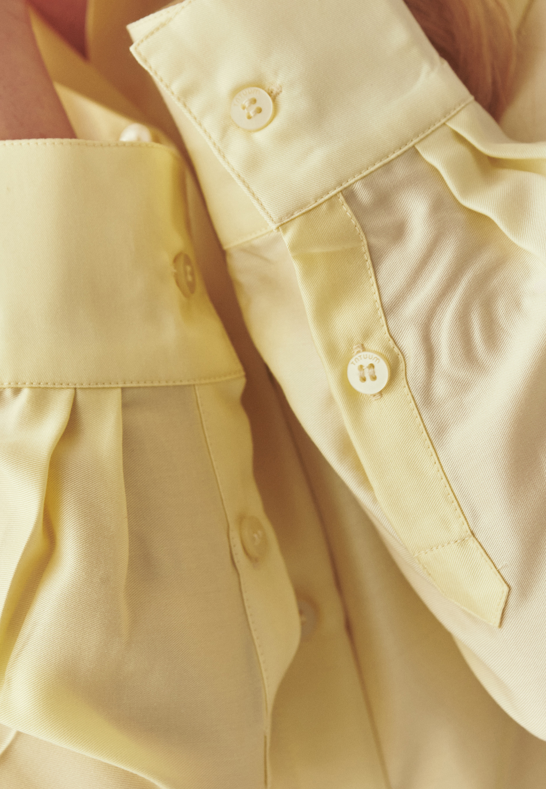 SWOBODNA KOSZULA Z LYOCELLU TENCEL™ -  FREYA