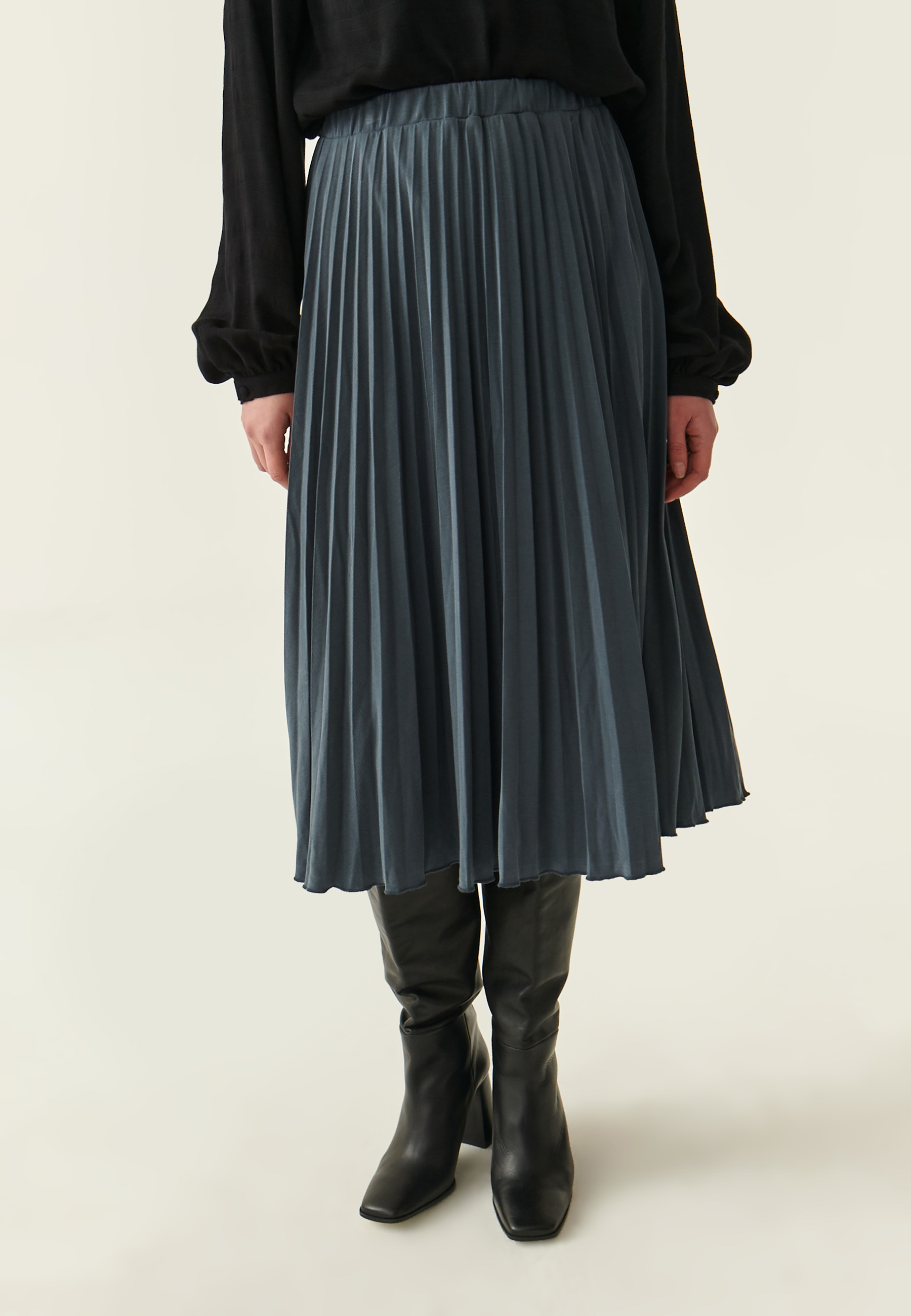 PLISOVANÁ MIDI SUKNĚ ALMI