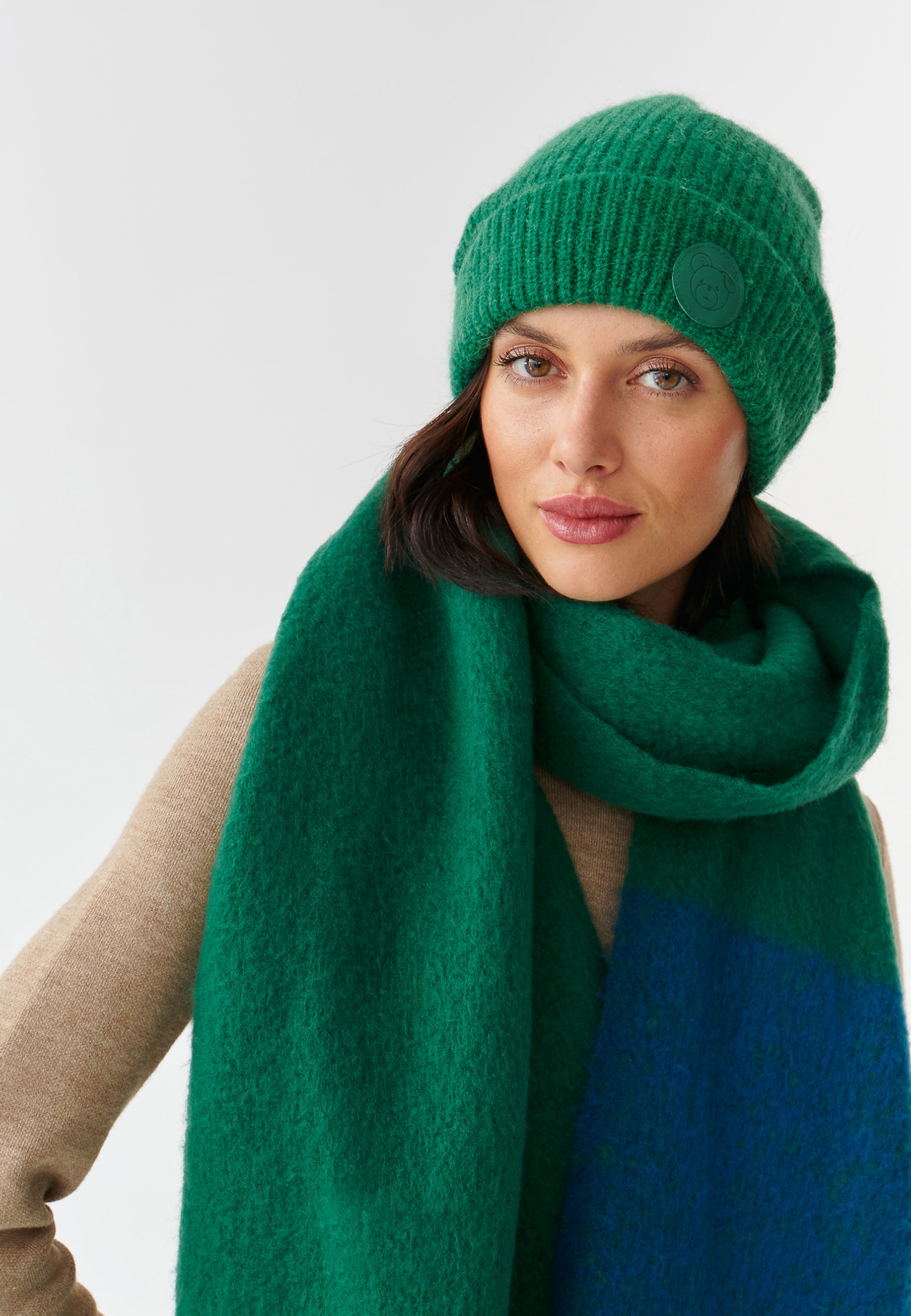 LADIES’ KNITTED BEANIE WIDA 1