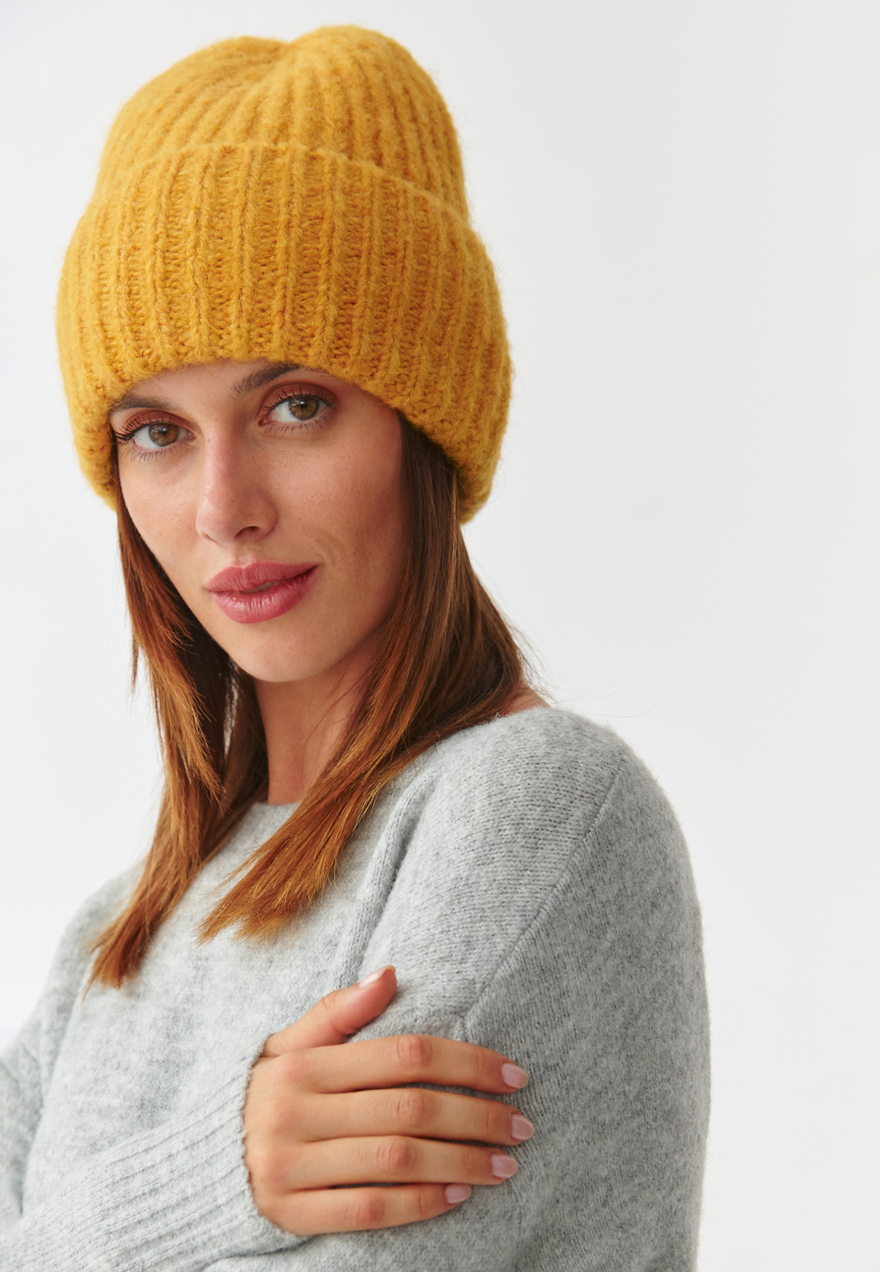 LADIES' KNITTED BEANIE IN YELLOW SARA 1 color YELLOW