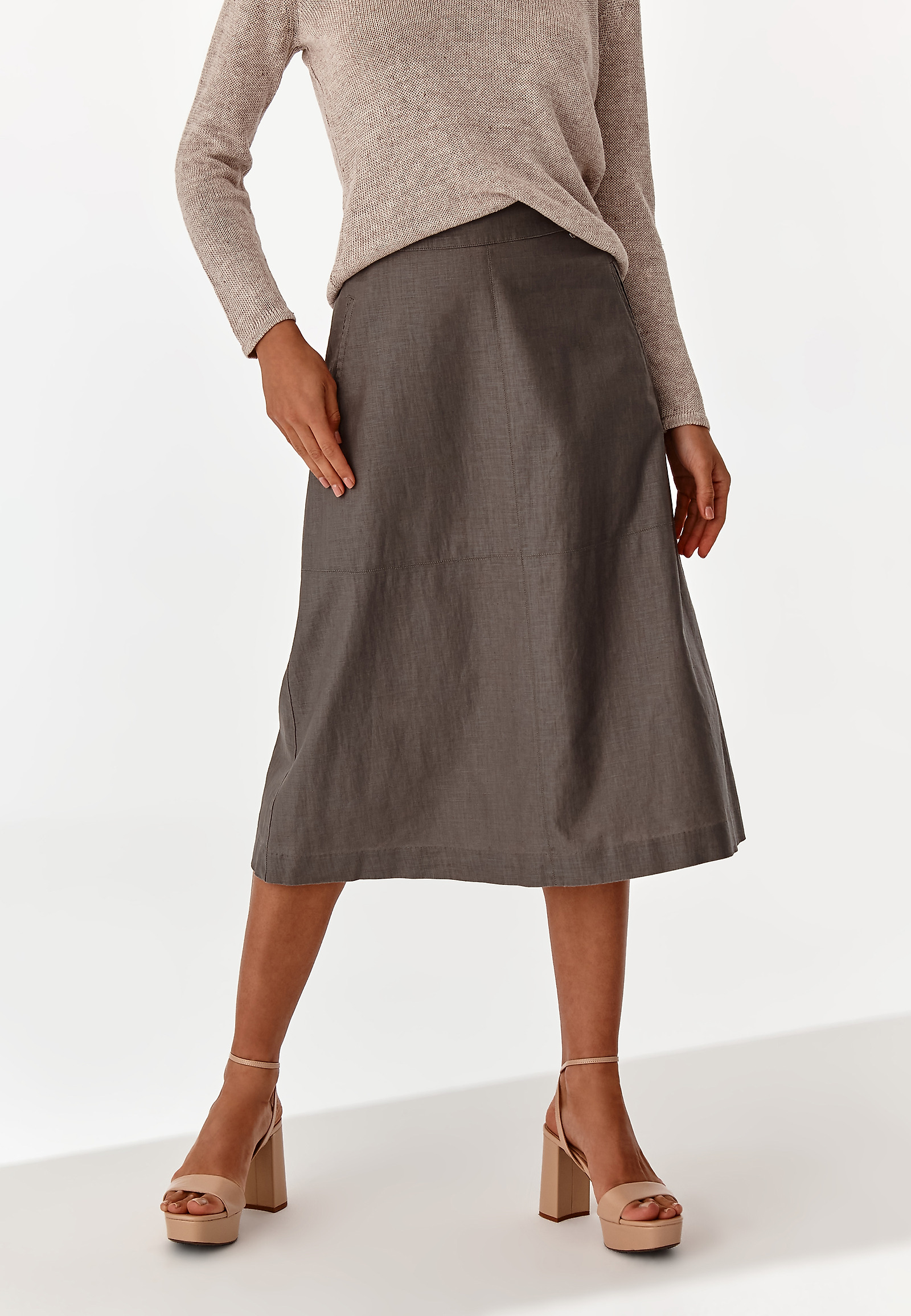 ROZKLOSZOWANA SPÓDNICA NIWERA ROZKLOSZOWANA SPÓDNICA NIWERA KHAKI 77814