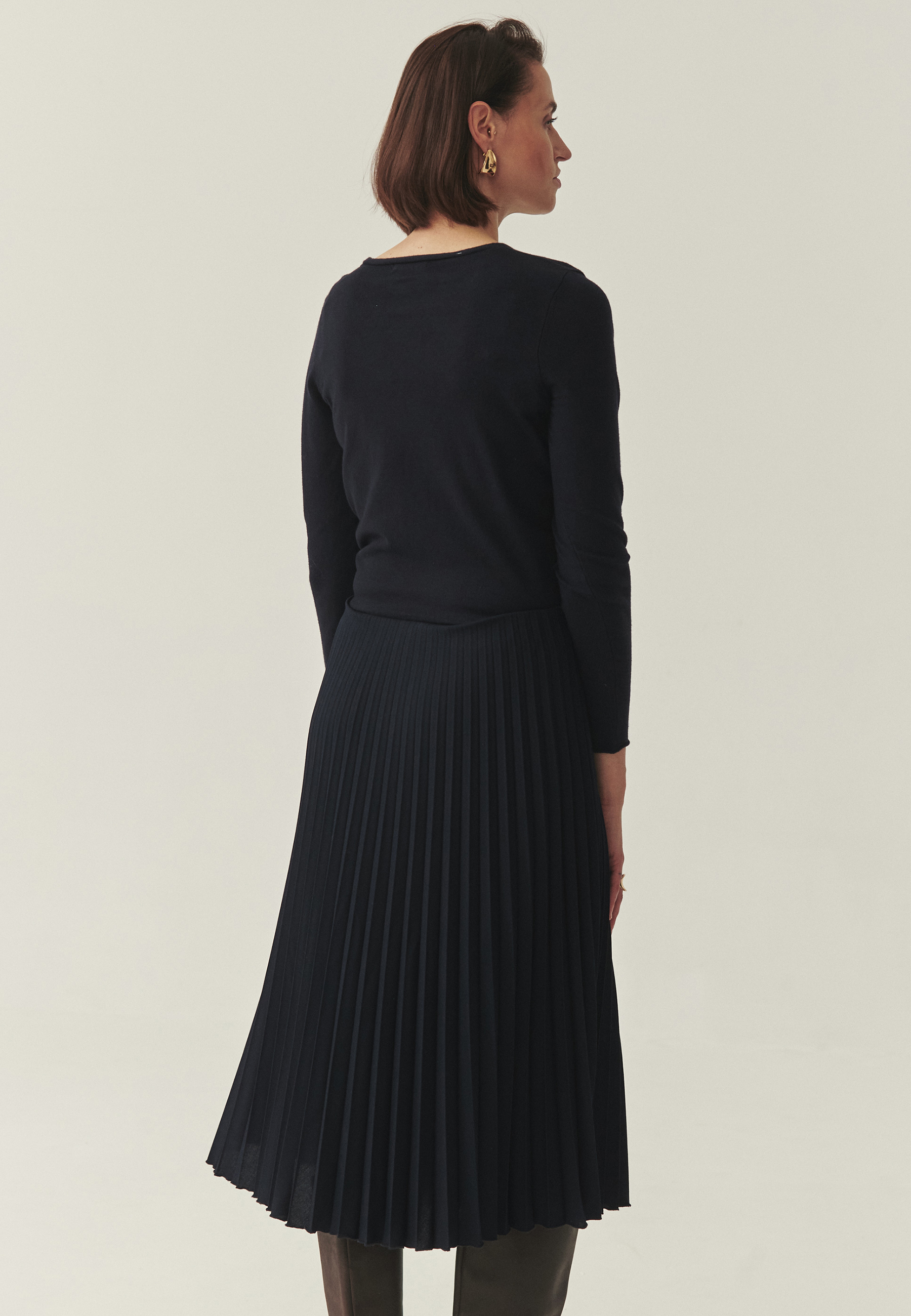 PLISOWANA SUKIENKA MIDI - NAVISERA GRANATOWY 2