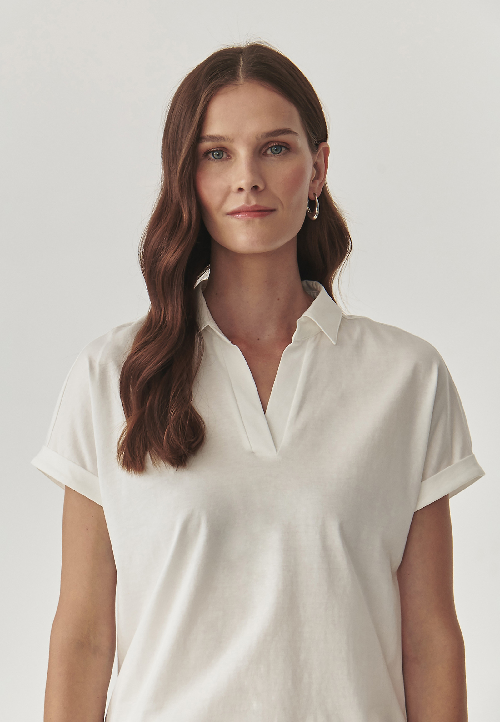 LADIES’ BLOUSE WITH A COLLAR - AMBRA LADIES’ BLOUSE WITH A COLLAR - AMBRA ECRU 99401