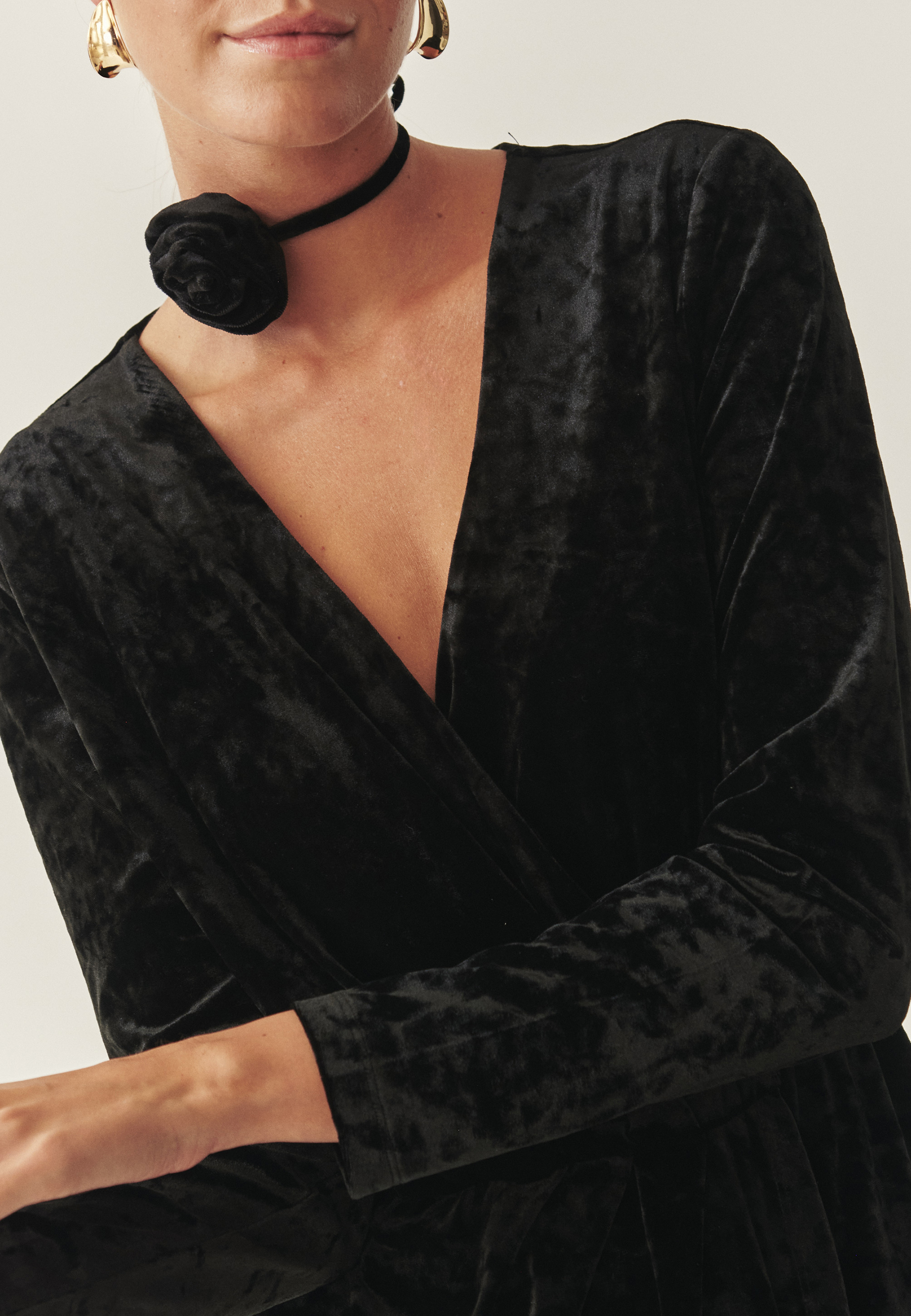 VELURO MAXI OBLEKA - VELUDO 1 ČRNA 2