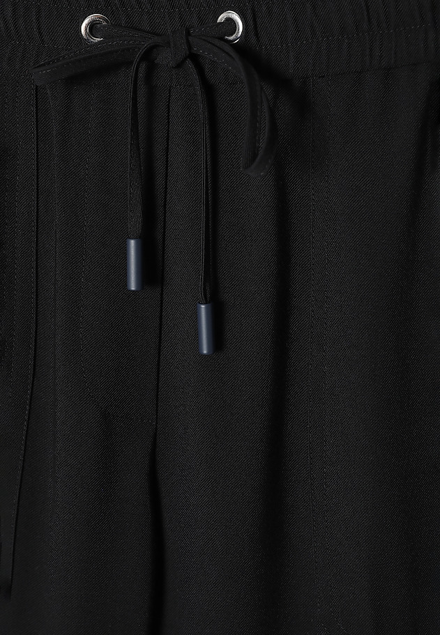 LADIES’ TROUSERS WITH TIED STRINGS - SUMIKO 1 LADIES’ TROUSERS WITH TIED STRINGS - SUMIKO 1 CZARNY 7