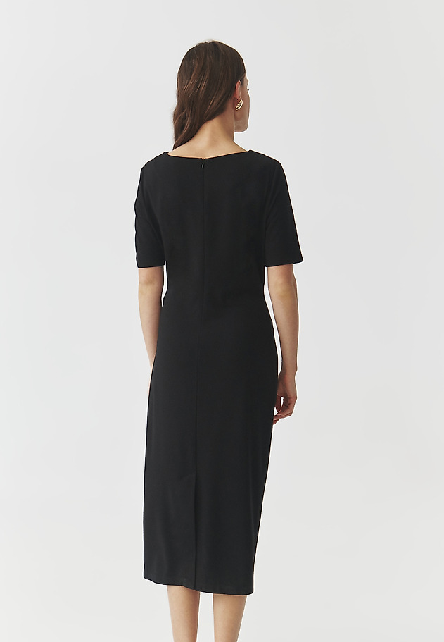 FITTED MIDI DRESS WITH PLEATING — PRIMROSE FITTED MIDI DRESS WITH PLEATING — PRIMROSE CZARNY 4