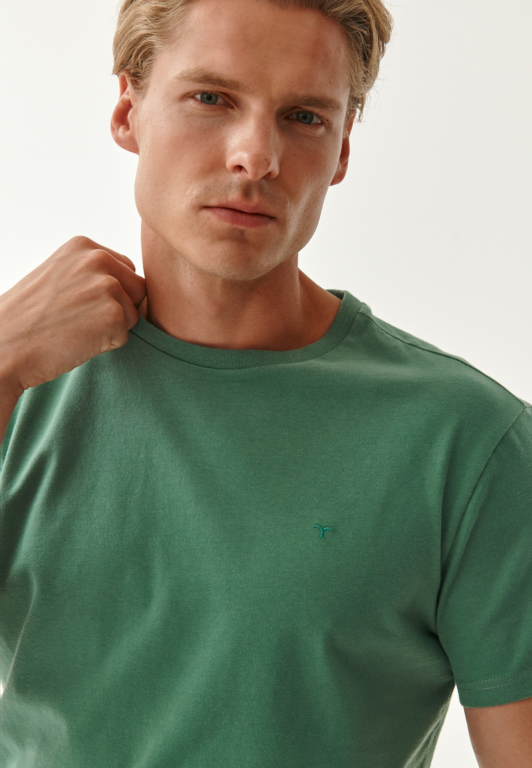 PÁNSKÉ KLASICKÉ TRIČKO MILIN