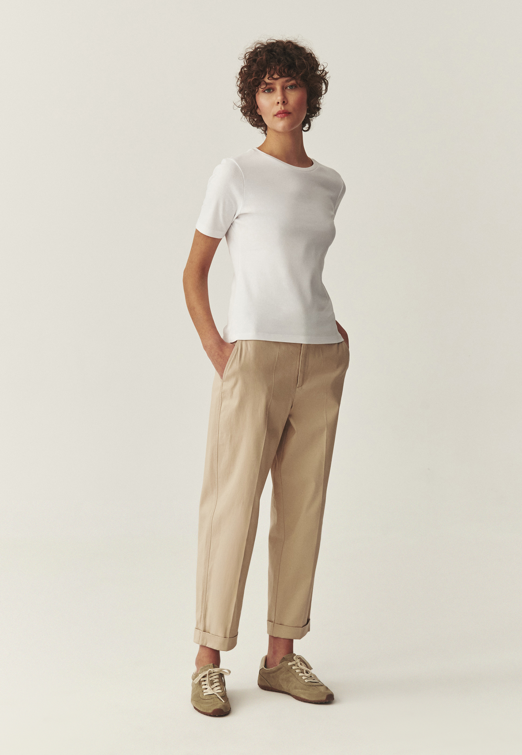 BAVLNENÉ TRIČKO S KRÁTKYMI RUKÁVMI - KIRI BIELA 2