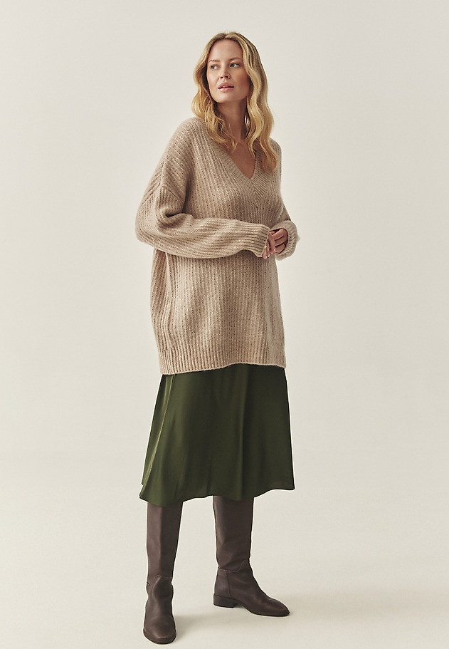 DAMSKI PULOVER OVERSIZE Z IZREZOM - ONYX DAMSKI PULOVER OVERSIZE Z IZREZOM - ONYX BEŽ 4