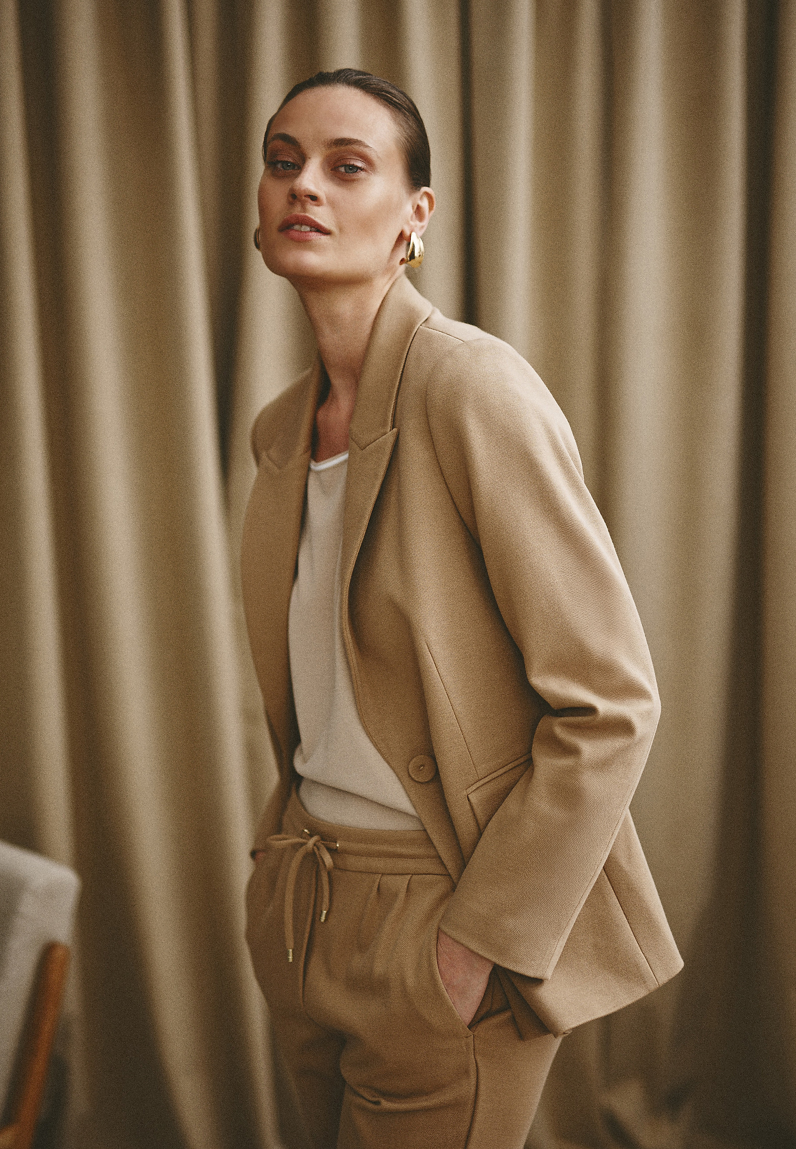 KNITTED JACKET WITH BUTTON CLOSURE - SERMA KNITTED JACKET WITH BUTTON CLOSURE - SERMA BEIGE 115237