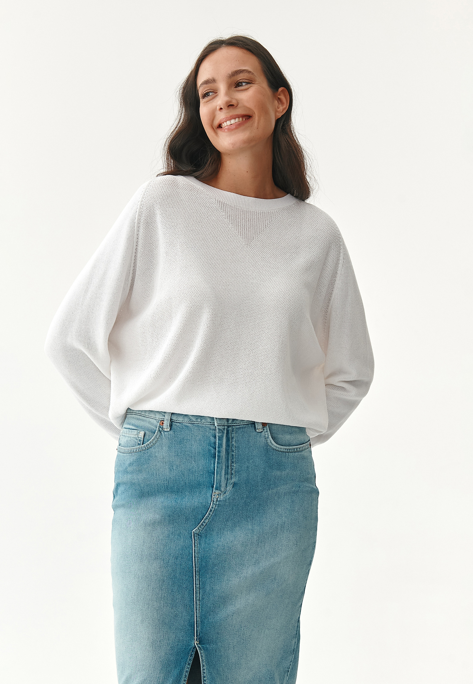 LUŹNY SWETER DAMSKI AZALI LUŹNY SWETER DAMSKI AZALI ECRU 80200