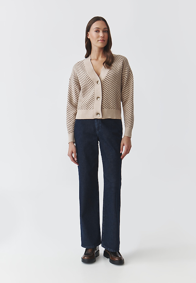 LADIES' HERRINGBONE CARDIGAN — BEATRICE LADIES' HERRINGBONE CARDIGAN — BEATRICE BEIGE 2