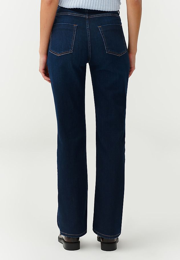 PANTALONI DE DAMĂ STILAȚI, DIN DENIM, EVAZAȚI - RIFO PANTALONI DE DAMĂ STILAȚI, DIN DENIM, EVAZAȚI - RIFO BLEUMARIN 3