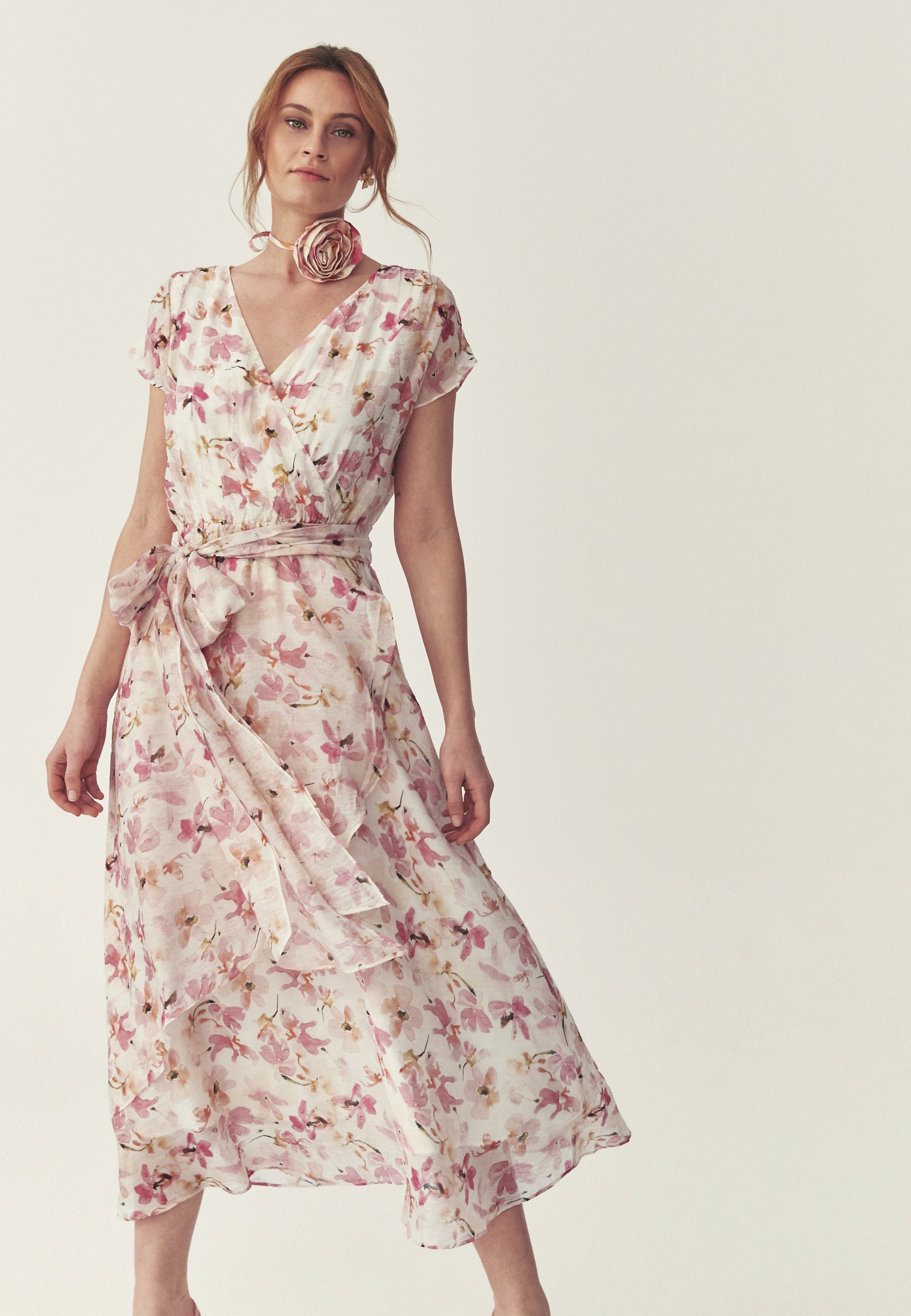 RÝCHLA ŠATY V KVIETOCH - SALINNA BIELA 2