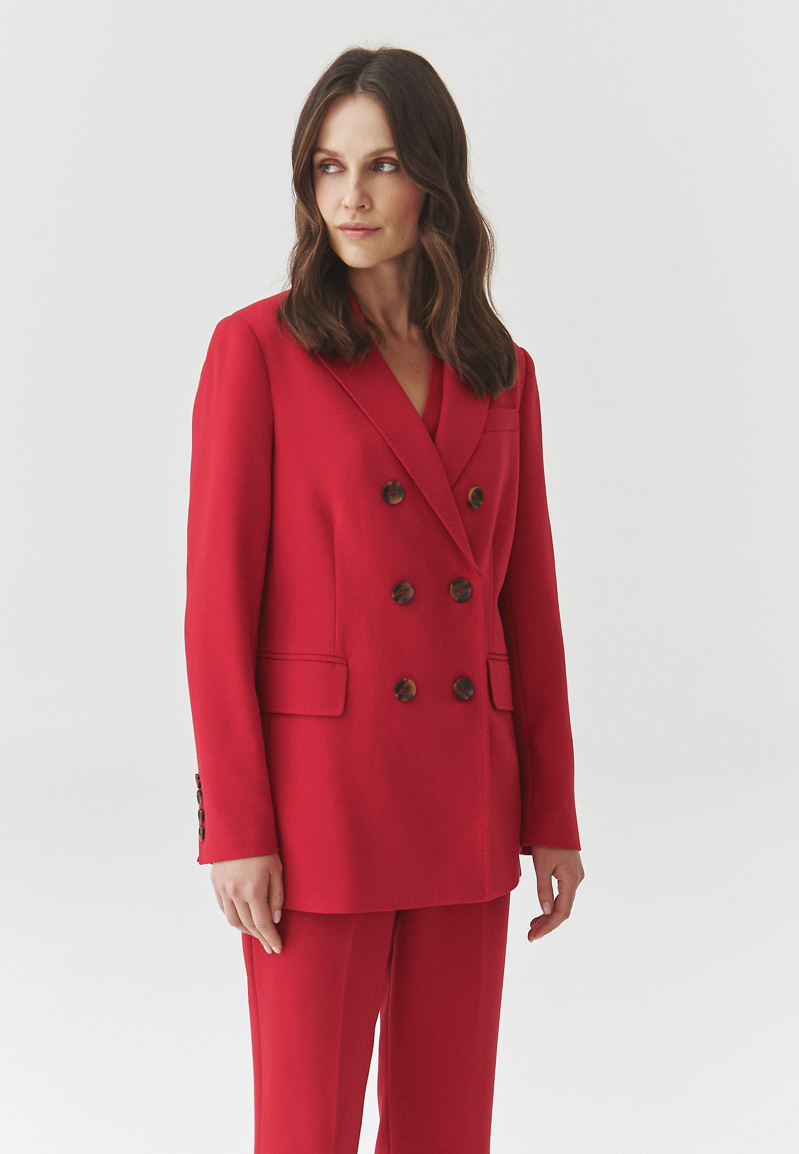 DÁMSKÉ ČERVENÉ DVOUŘADÉ SAKO — ANKINA 3 DÁMSKÉ ČERVENÉ DVOUŘADÉ SAKO — ANKINA 3 ČERVENÁ 107182