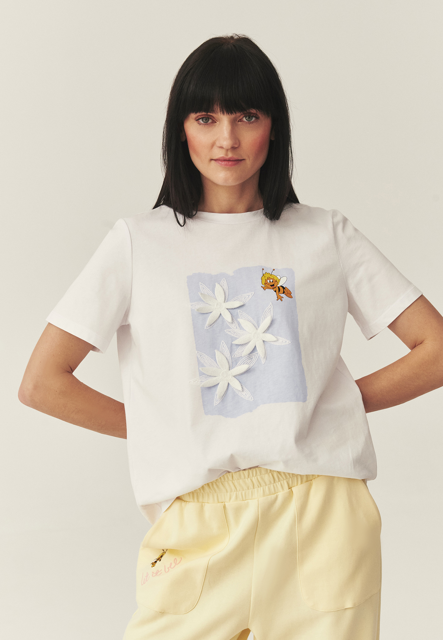 TRIČKO S KVETINOVOU VÝŠIVKOU – ATONO 3