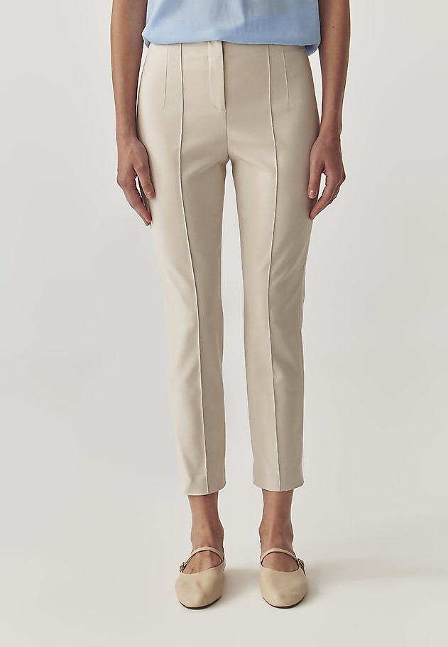 LADIES’ TAILORED TROUSERS WITH TAPERED LEGS - MIWO LADIES’ TAILORED TROUSERS WITH TAPERED LEGS - MIWO BEŻOWY 3