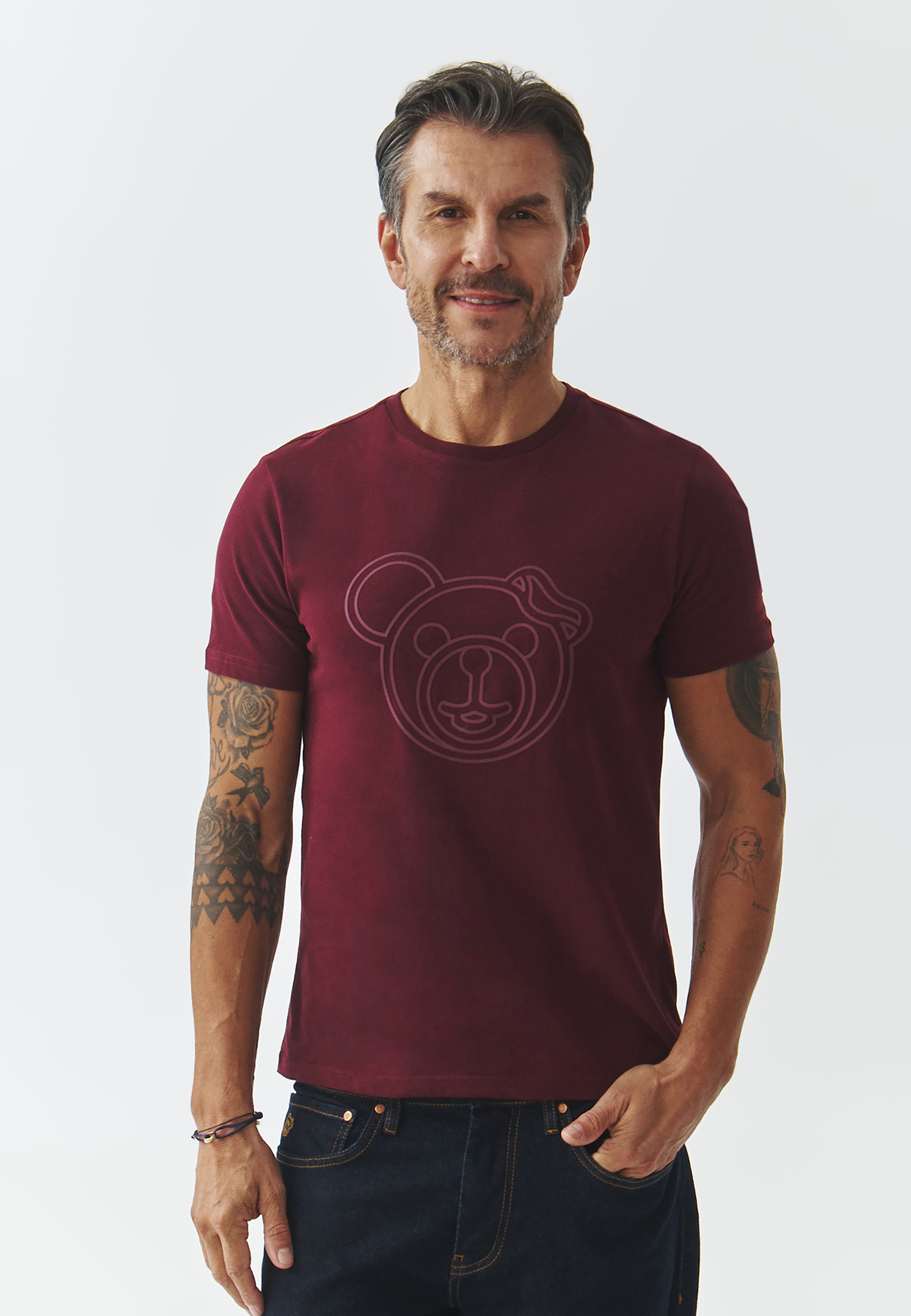 BAWEŁNIANY T-SHIRT MĘSKI Z NADRUKIEM — CHRIS CZERWONY 2