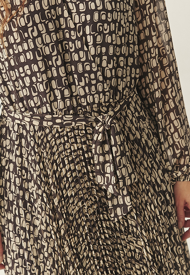 PLEATED DRESS WITH ORIGINAL DESIGN - IDA PLEATED DRESS WITH ORIGINAL DESIGN - IDA BROWN 5
