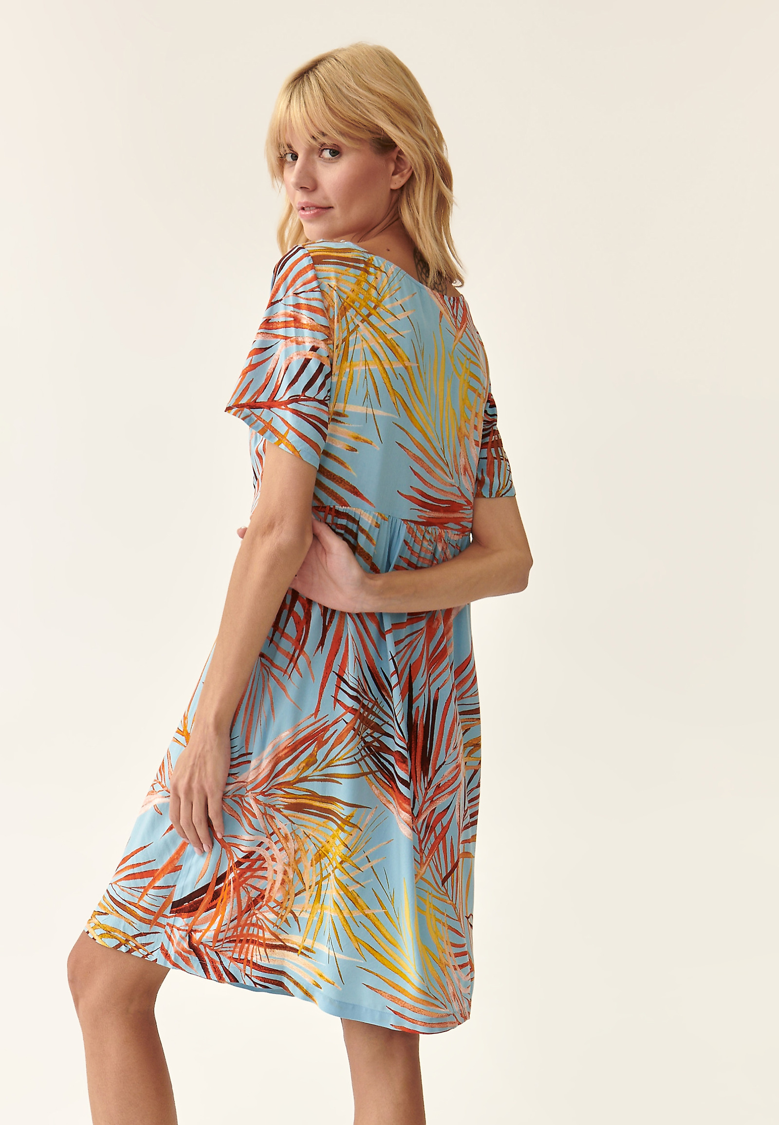 VZOROVANÉ ŠATY NAMPORI VZOROVANÉ ŠATY NAMPORI VÍCEBAREVNÝ 88423