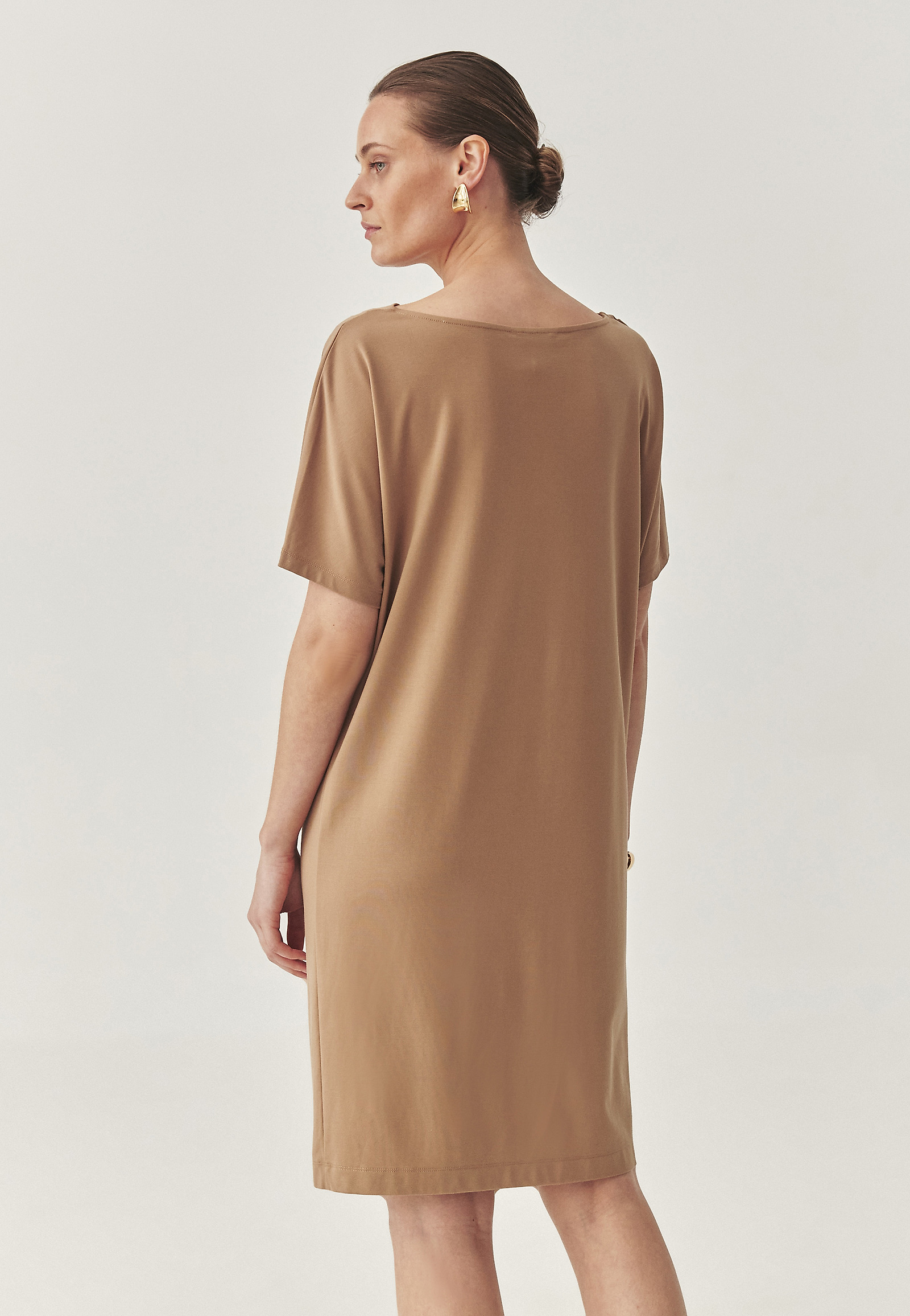 KNITTED DRESS WITH A WEDGE NECKLINE - ZANAKA KNITTED DRESS WITH A WEDGE NECKLINE - ZANAKA BEIGE 114909