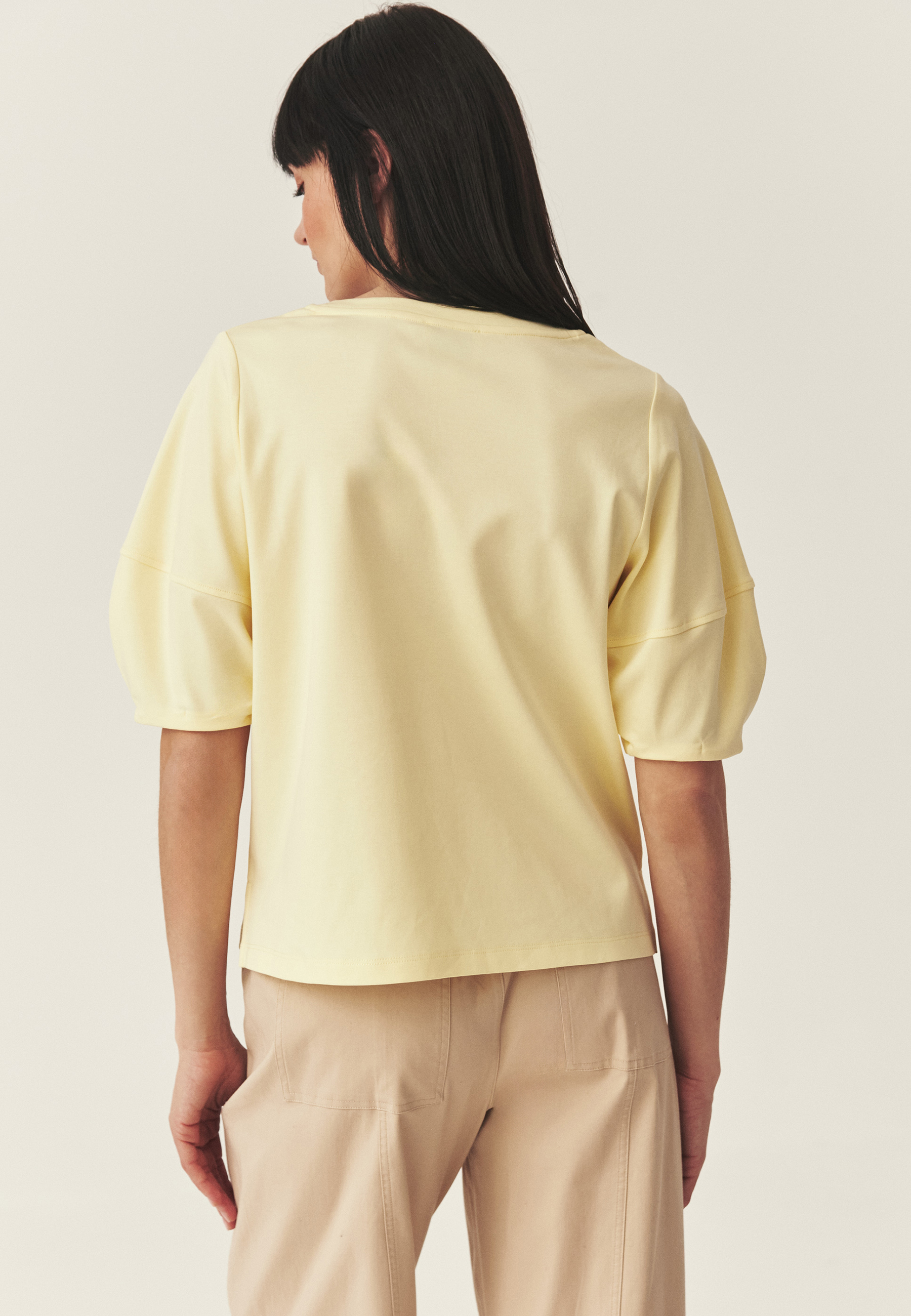 BLÚZKA S BALÓNOVÝMI RUKÁVMI – BEESA 1