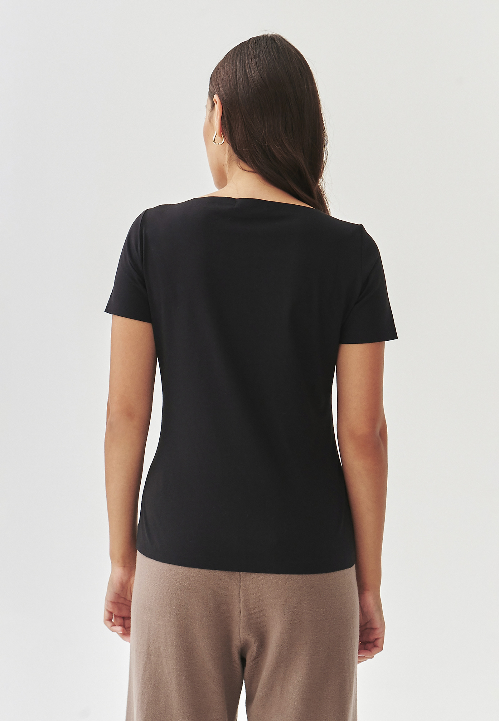 HÖLGYBLOUSE VARRÁSKÖZÖTT NÉLKÜL - MIKAJA HÖLGYBLOUSE VARRÁSKÖZÖTT NÉLKÜL - MIKAJA FEKETE 104409