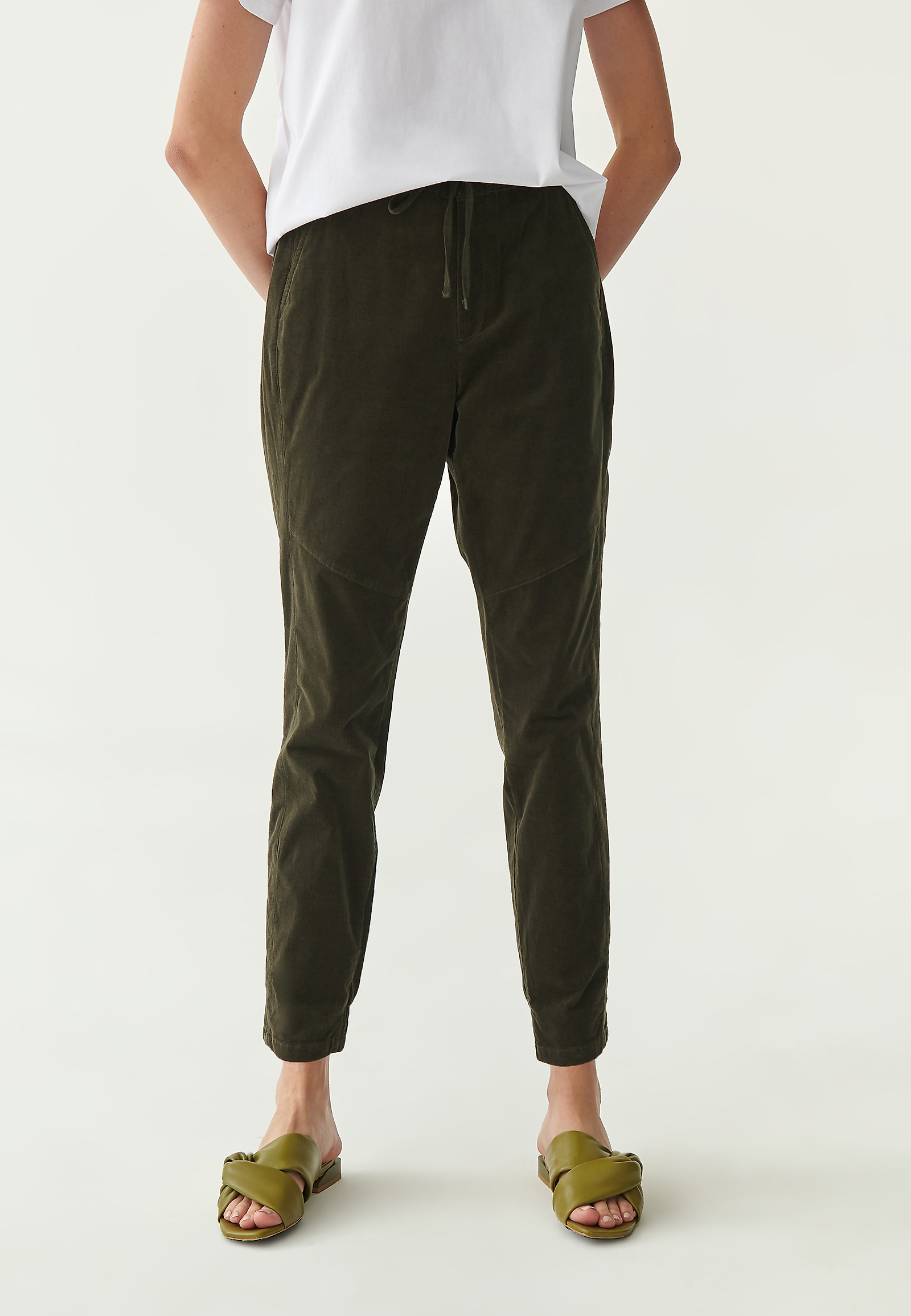 LADIES' MICRO CORDUROY JOGGERS WIKORA LADIES' MICRO CORDUROY JOGGERS WIKORA KHAKI 81018