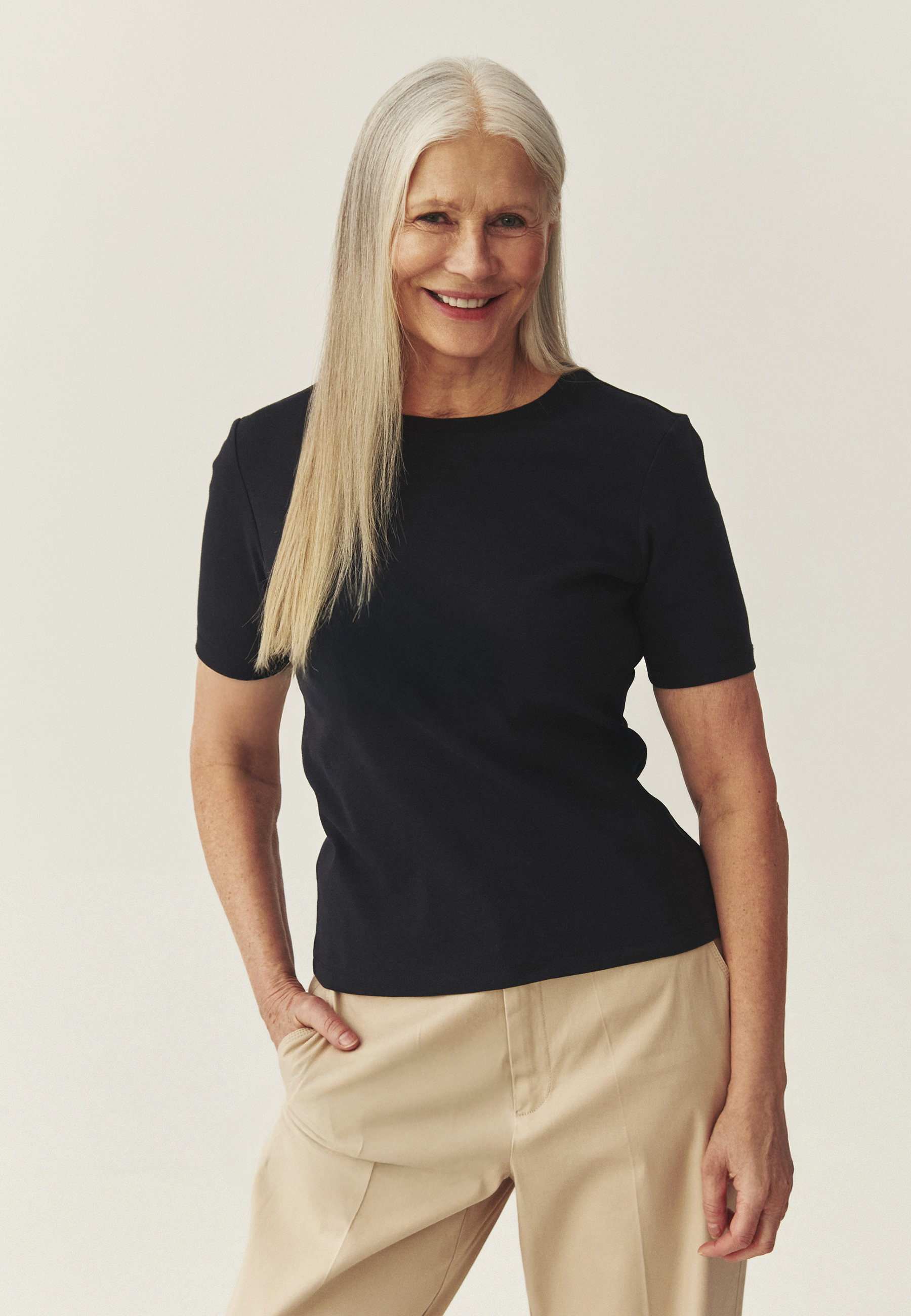 BAVLNENÉ TRIČKO S KRÁTKYMI RUKÁVMI - KIRI NÁMORNÍCKA MODRÁ 2