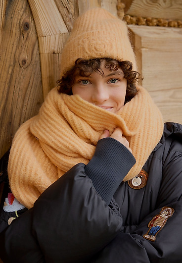 KLASYCZNY SZALIK Z MOTYWEM MISIA USZATKA - NERONA 2 KLASYCZNY SZALIK Z MOTYWEM MISIA USZATKA - NERONA 2