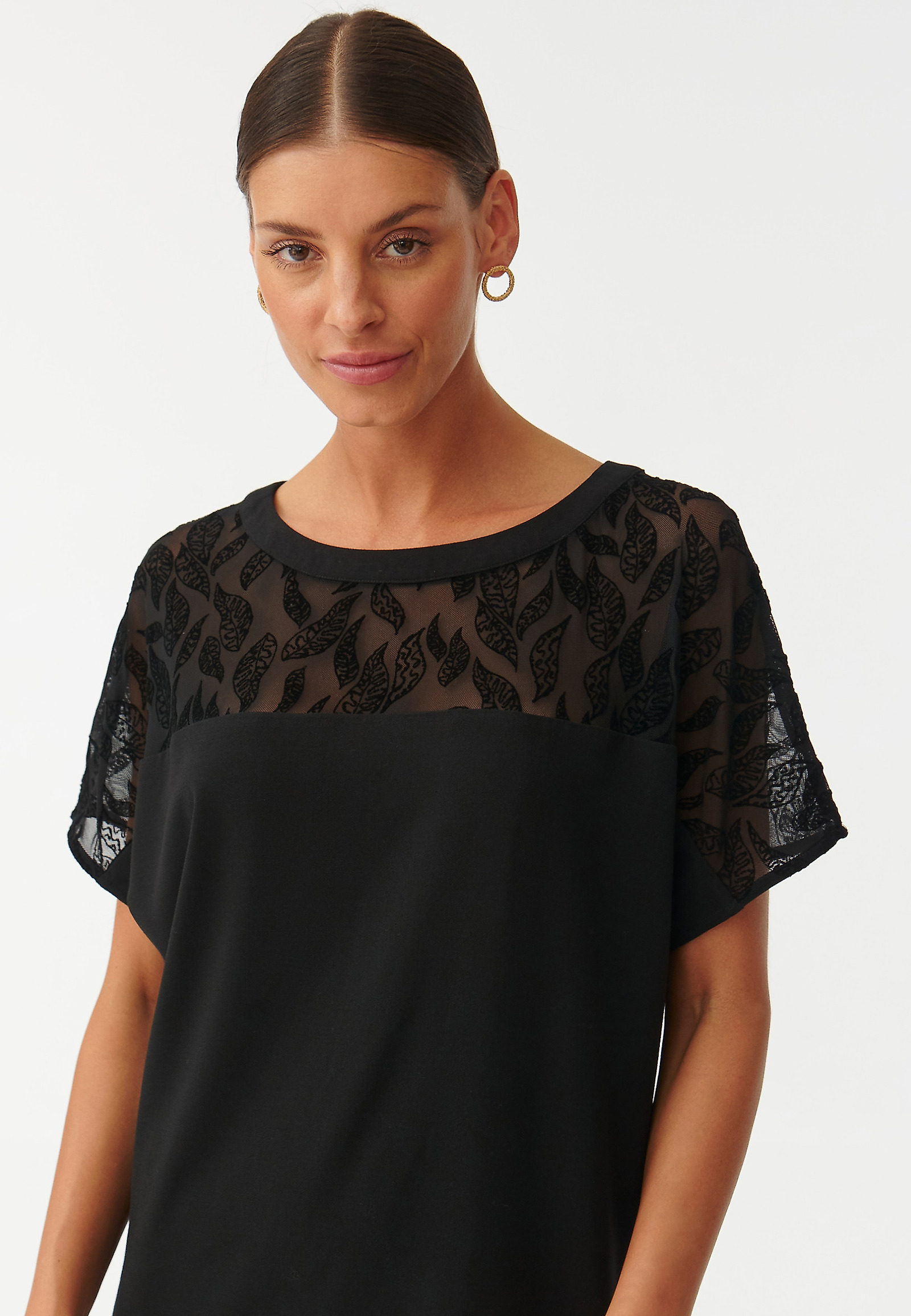 LADIES’ DRESS WITH SEMI-TRANSPARENT MESH INSERT OWERA LADIES’ DRESS WITH SEMI-TRANSPARENT MESH INSERT OWERA BLACK 92723
