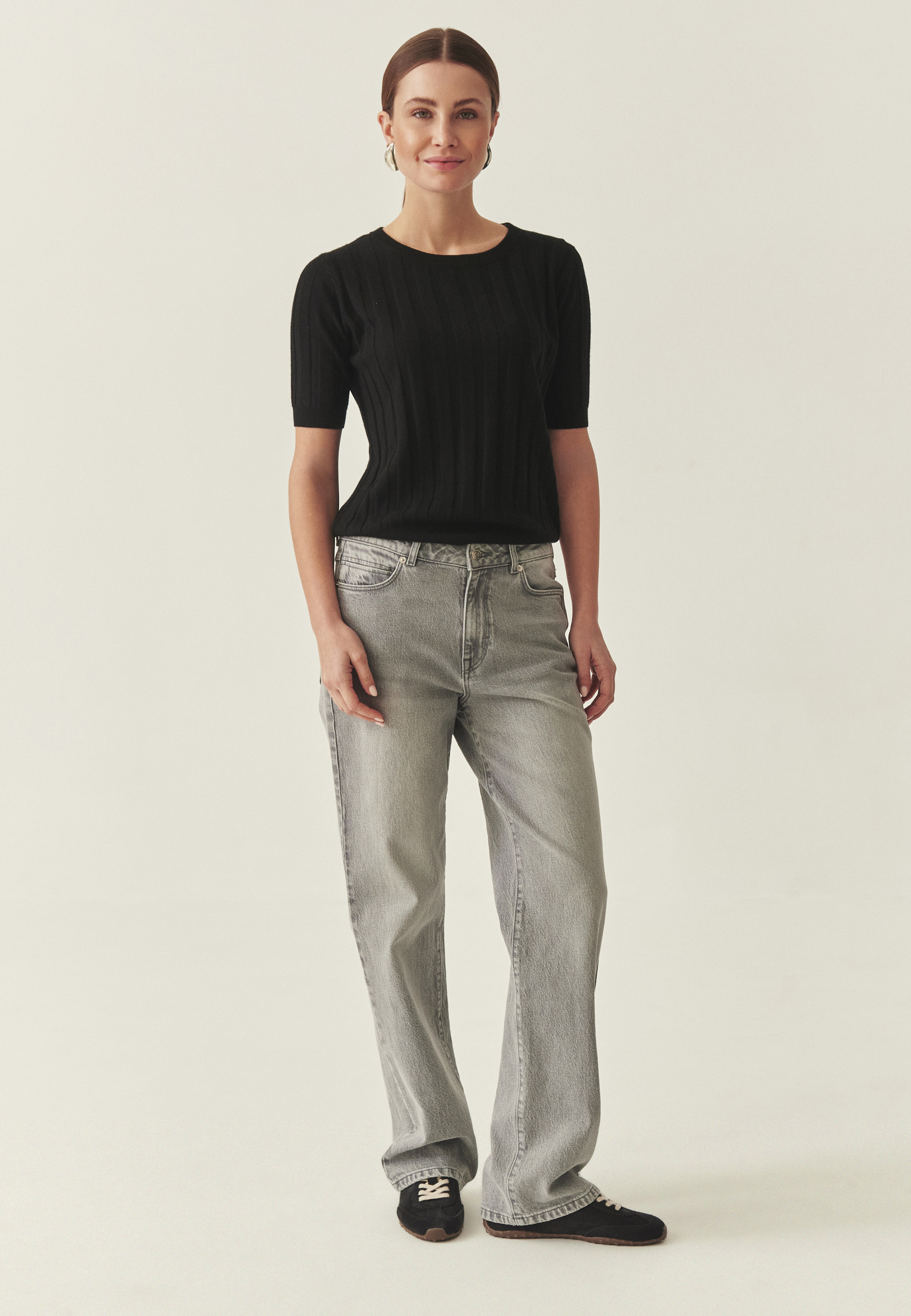 DZIANINOWA BLUZKA Z WEŁNĄ - AKUZ CZARNY 2