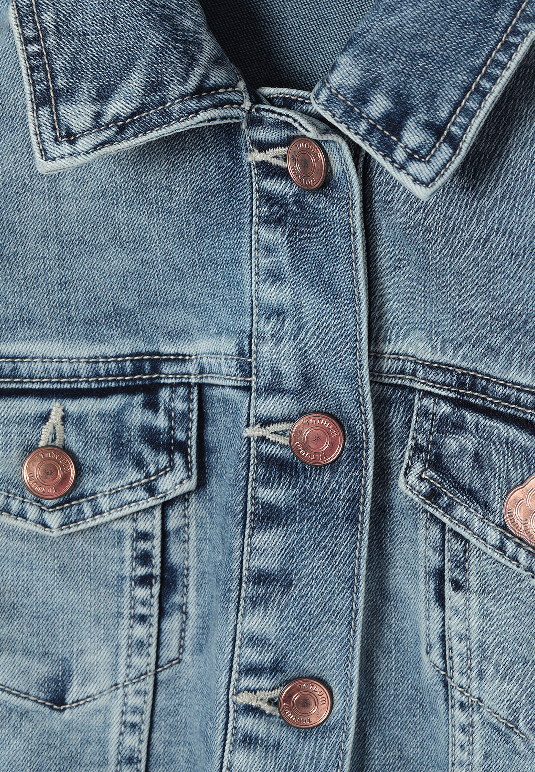 DENIM JACKET WITH A BELT BISKA