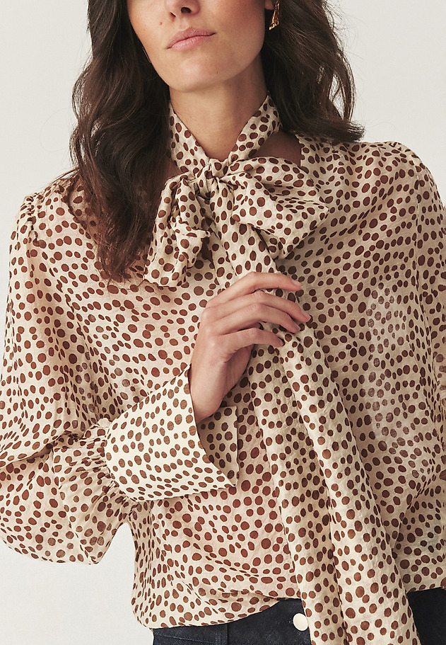 VZOROVANÁ BLÚZKA S OZDOBNÝM VIAZANÍM - SONRI VZOROVANÁ BLÚZKA S OZDOBNÝM VIAZANÍM - SONRI VIACFAREBNÝ 4