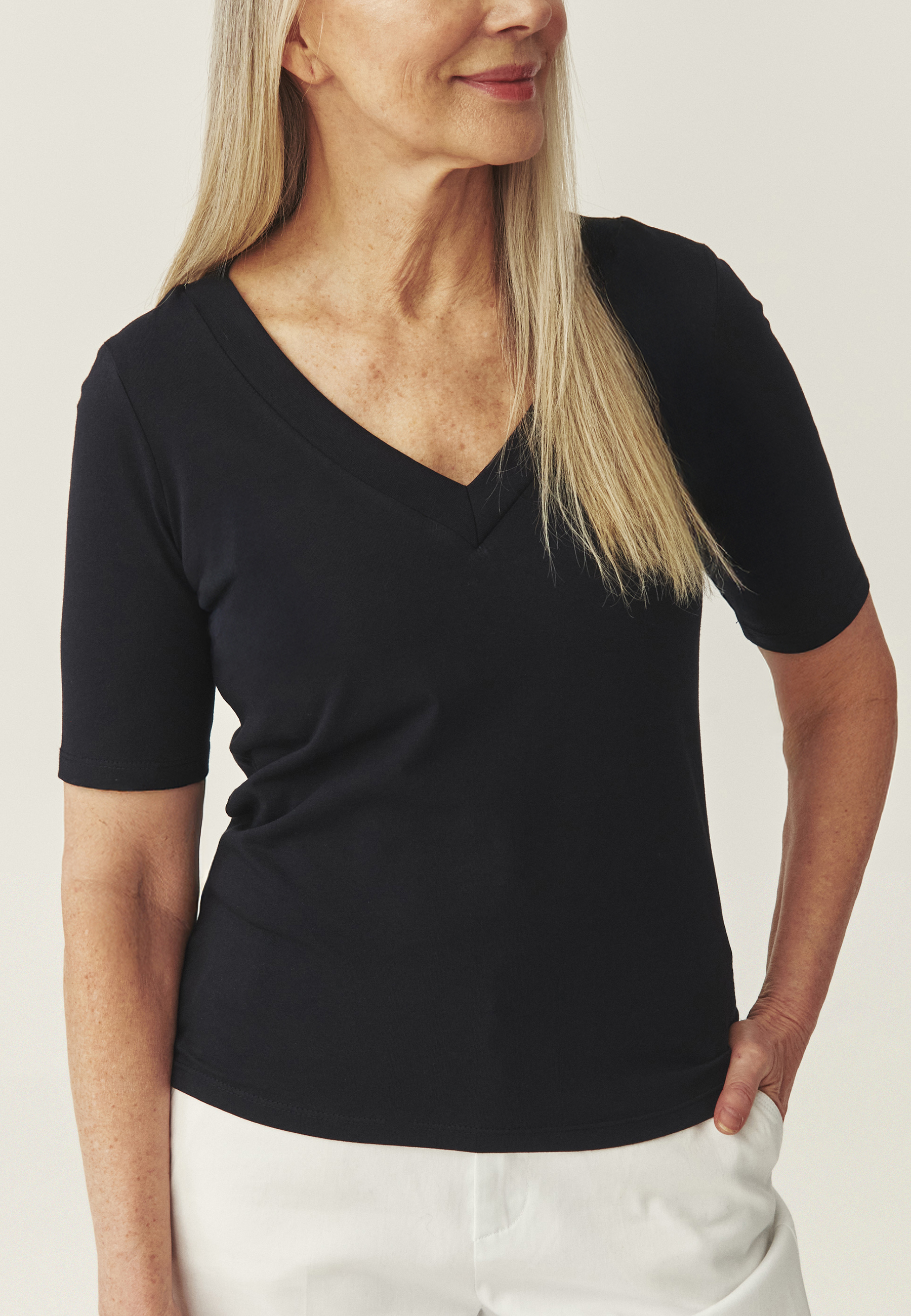 SWOBODNA BLUZKA Z BAWEŁNY - RABA GRANATOWY 2