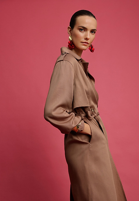 CASUALOWY TRENCZ Z PASKIEM — NATIS CASUALOWY TRENCZ Z PASKIEM — NATIS