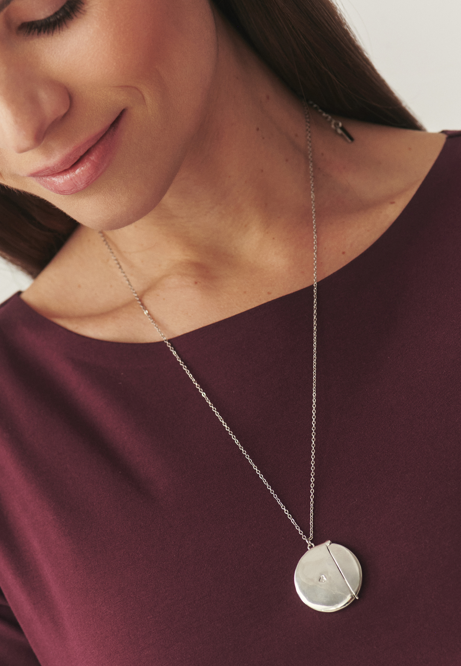 náhrdelník LOVELETTER STŘÍBRNÁ 2