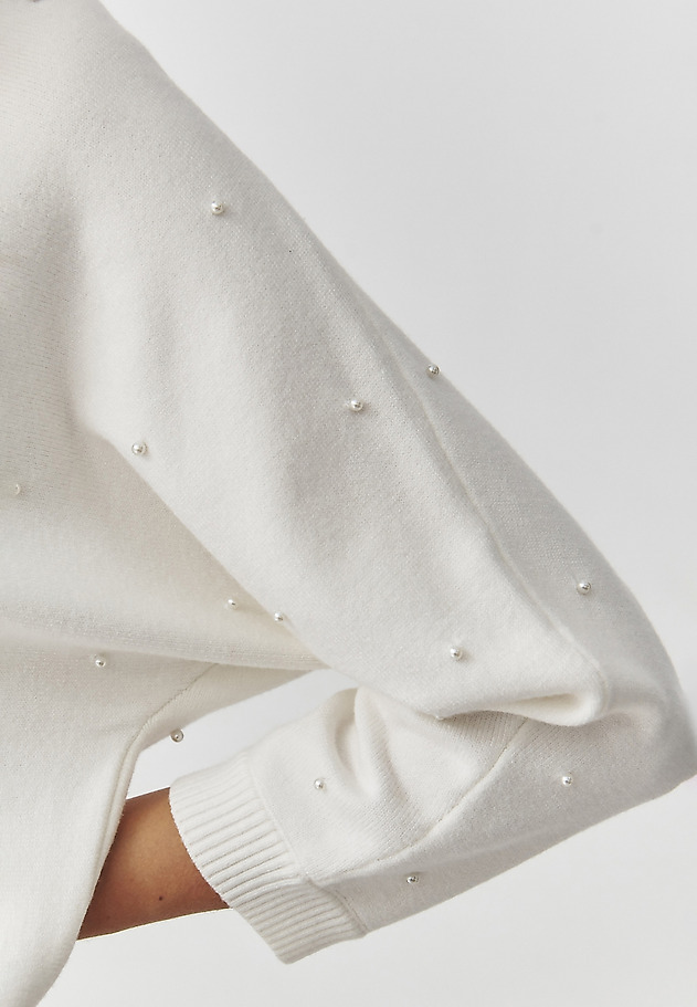 LADIES' JUMPER WITH DECORATIVE PEARLS — PERLO 1 LADIES' JUMPER WITH DECORATIVE PEARLS — PERLO 1 ECRU 5