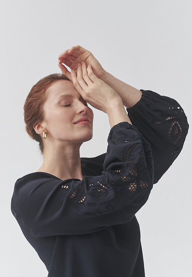 VISCOSE BLOUSE WITH FLORAL EMBROIDERY - ALIZZIE VISCOSE BLOUSE WITH FLORAL EMBROIDERY - ALIZZIE NAVY BLUE 1