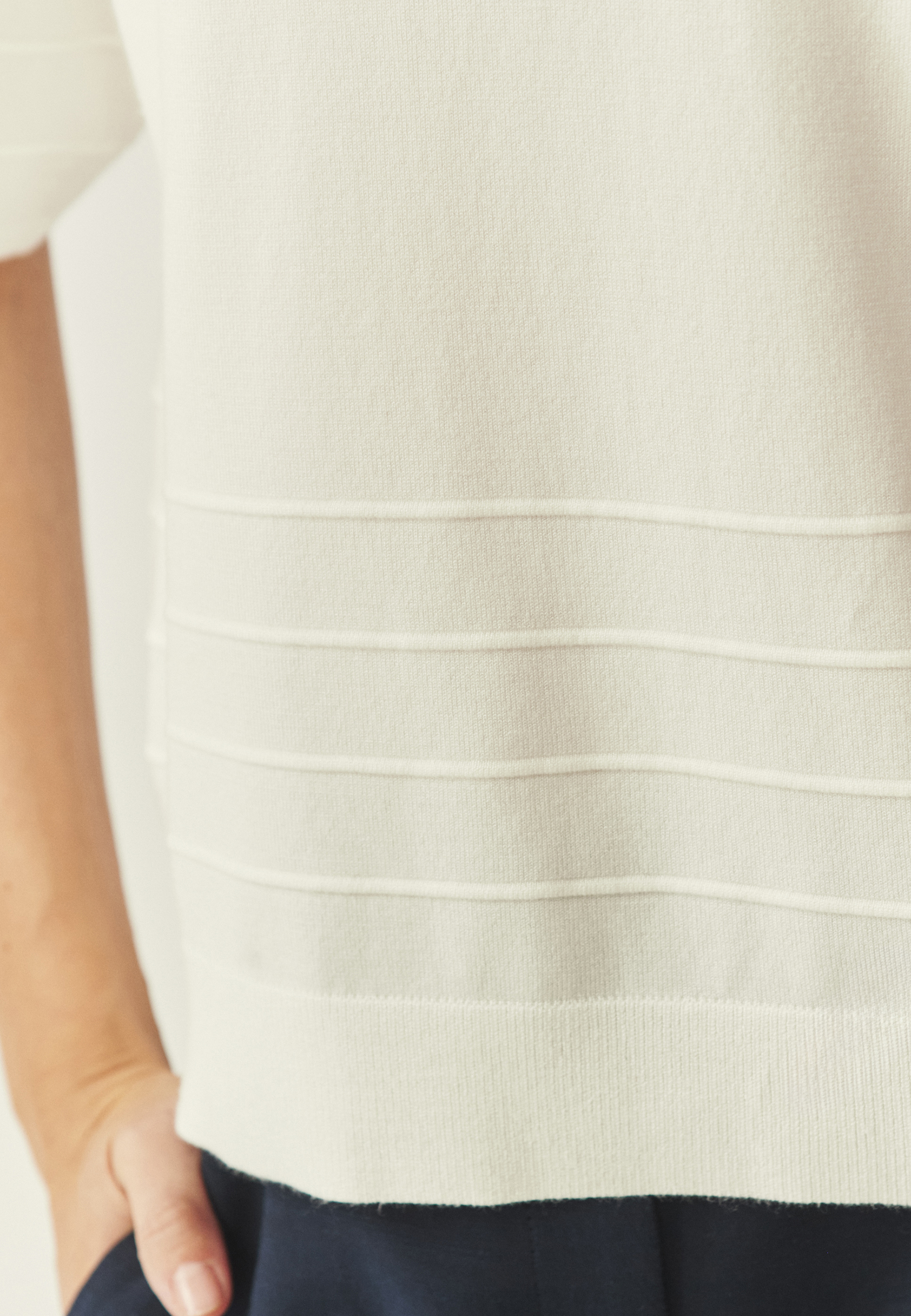 SVETROVÁ BLÚZKA S VISKÓZOU LENZING™ ECOVERO™ – PATRA BIELA 2