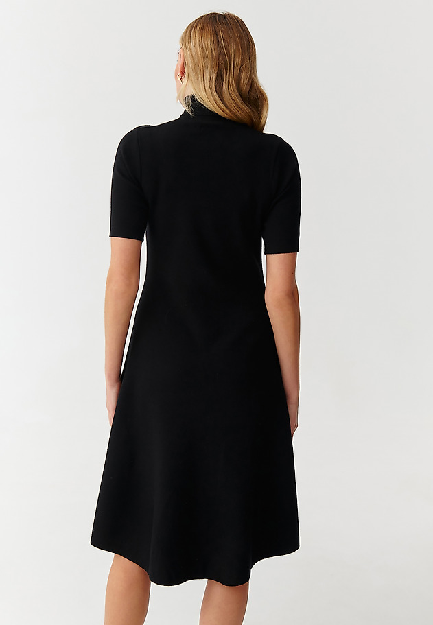 LADIES’ MIDI DRESS WITH A TURTLENECK - KIOMI LADIES’ MIDI DRESS WITH A TURTLENECK - KIOMI BLACK 3