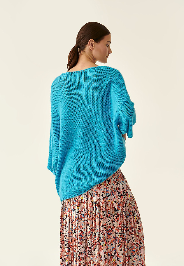 LOOSE SWEATER WITH VISIBLE WEAVE BAJANA LOOSE SWEATER WITH VISIBLE WEAVE BAJANA NIEBIESKI 4