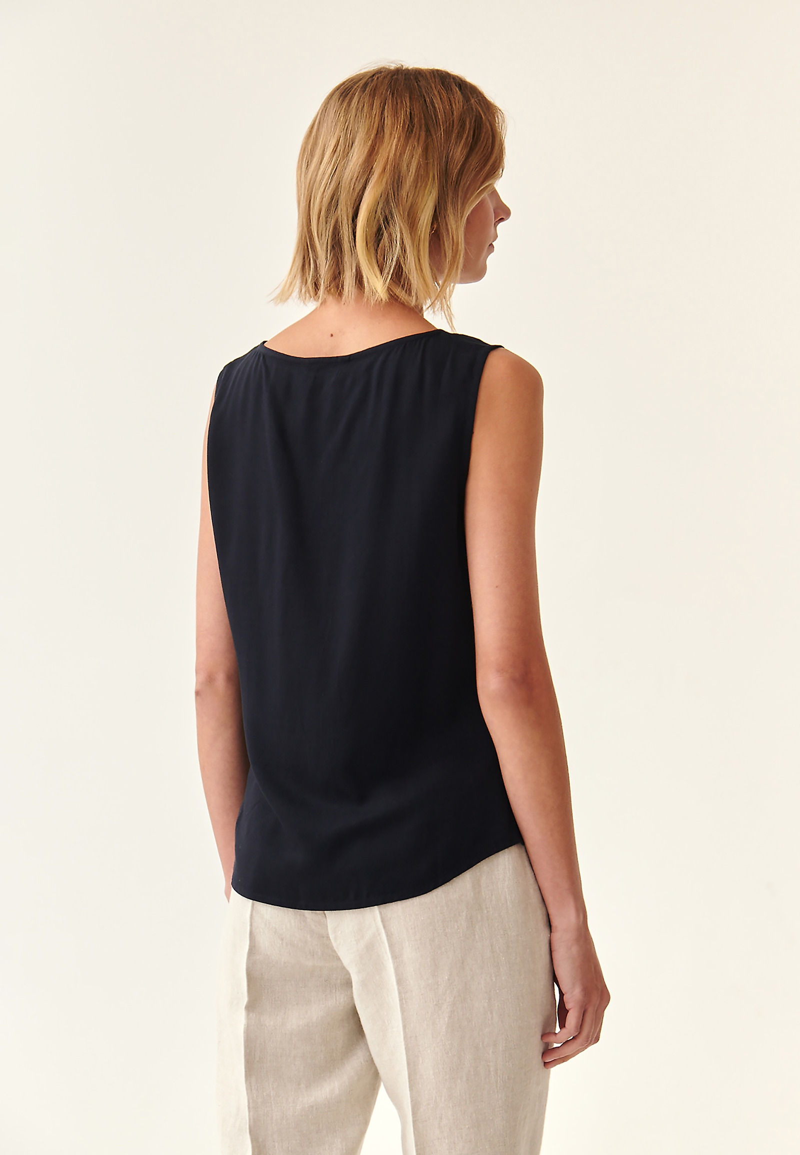 ŽENSKA BLUZA BREZ ROKAVOV KALIA ŽENSKA BLUZA BREZ ROKAVOV KALIA TEMNO MODRA 87290