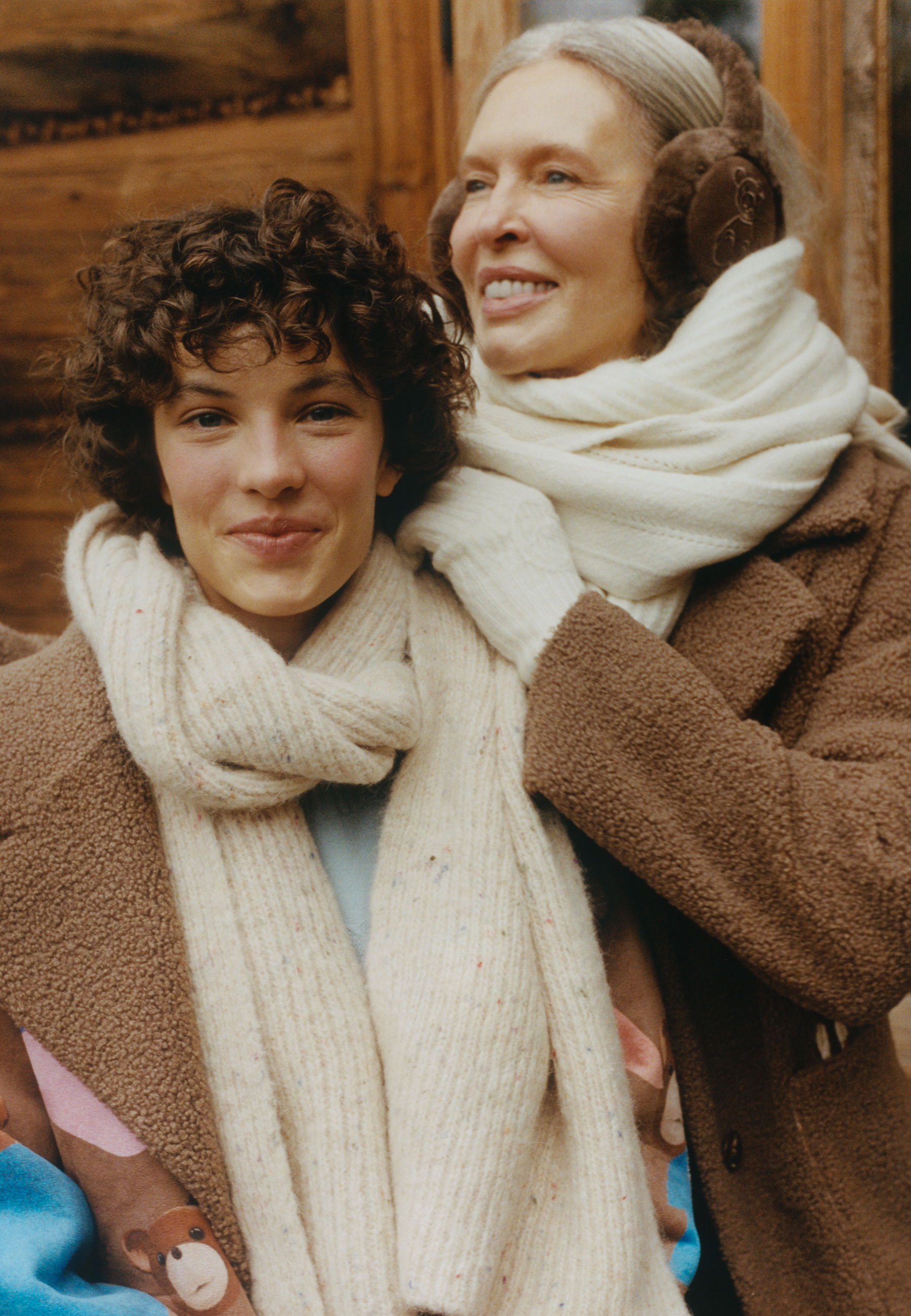 NAUSZNIKI Z MOTYWEM MISIA USZATKA - MILO BRĄZOWY 2