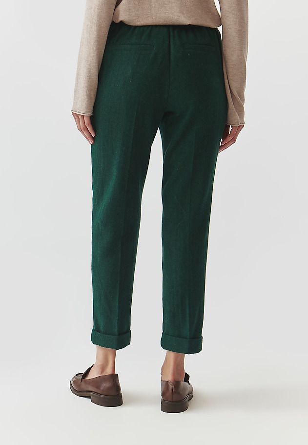 LADIES' HERRINGBONE FABRIC TROUSERS WITH CUFF — LILO 2 LADIES' HERRINGBONE FABRIC TROUSERS WITH CUFF — LILO 2 ZIELONY 3