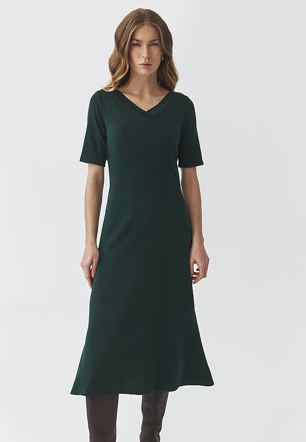 KNITTED MIDI DRESS WITH SHORT SLEEVES — ARIA 1 KNITTED MIDI DRESS WITH SHORT SLEEVES — ARIA 1 ZIELONY 3
