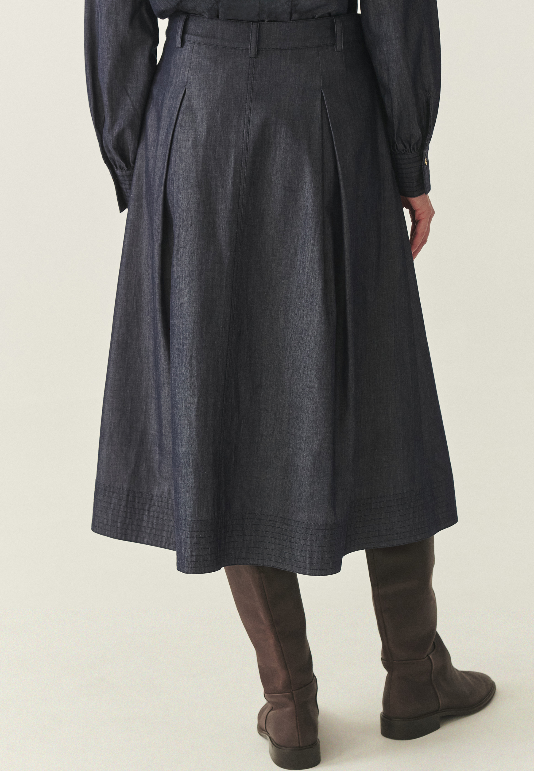 ROZKLOSZOWANA SPÓDNICA Z DENIMU - NADIFA GRANATOWY 2